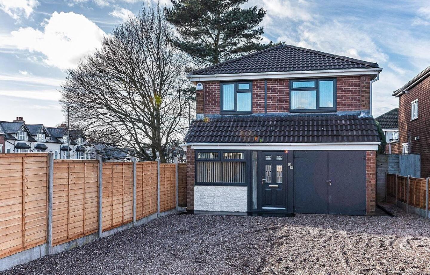 Dudley-Hospital-3Bed-Parking-Long Stay-Contractor Brierley Hill Exterior foto